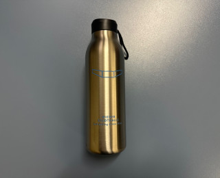 Flasche AVIRA AVIOR Wiener Stadthalle 1